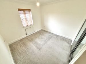 Bed 2- click for photo gallery